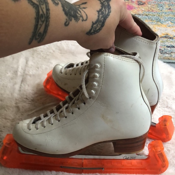 Reidell size 6A figure skates with club 2000 blades - Picture 7 of 10